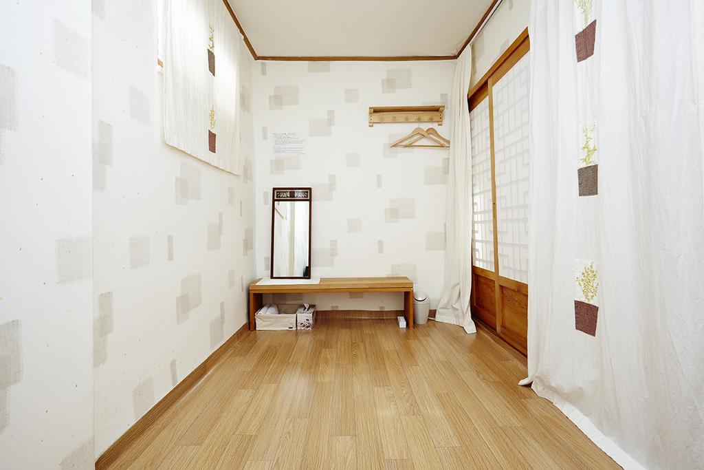 Vine Hanok Guesthouse سيول الغرفة الصورة