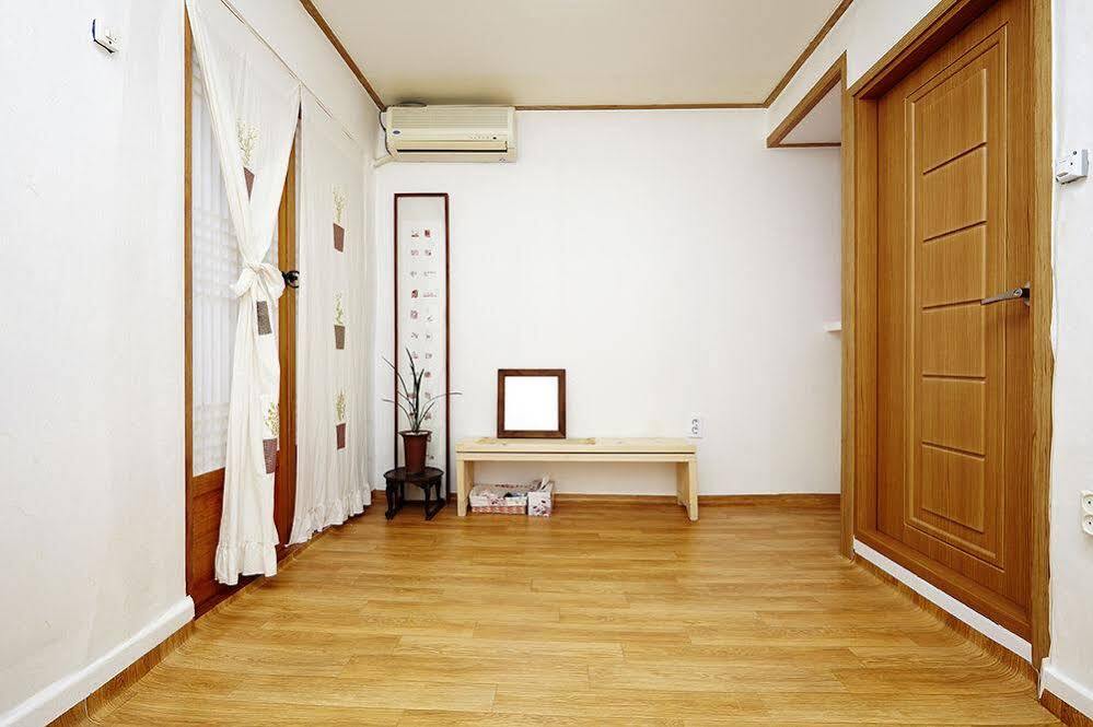Vine Hanok Guesthouse سيول المظهر الخارجي الصورة